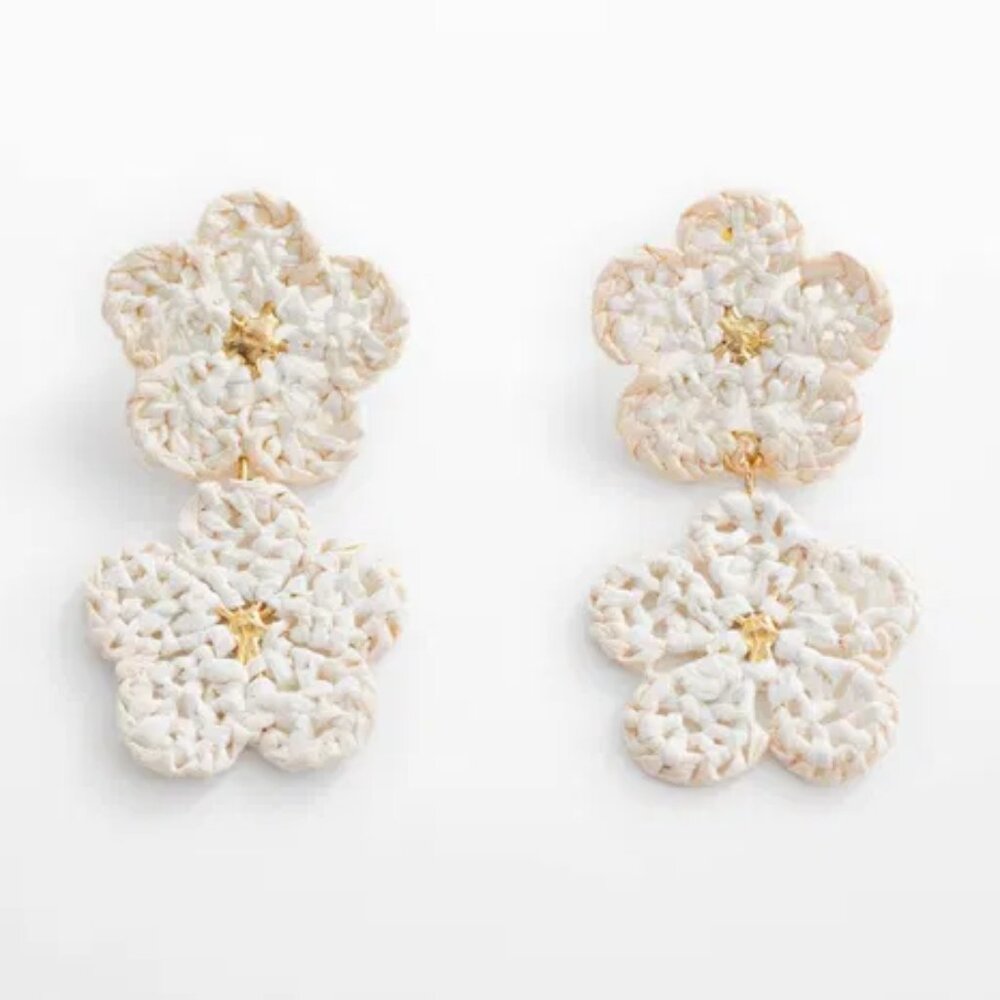 Mango flowers raffia earrings
